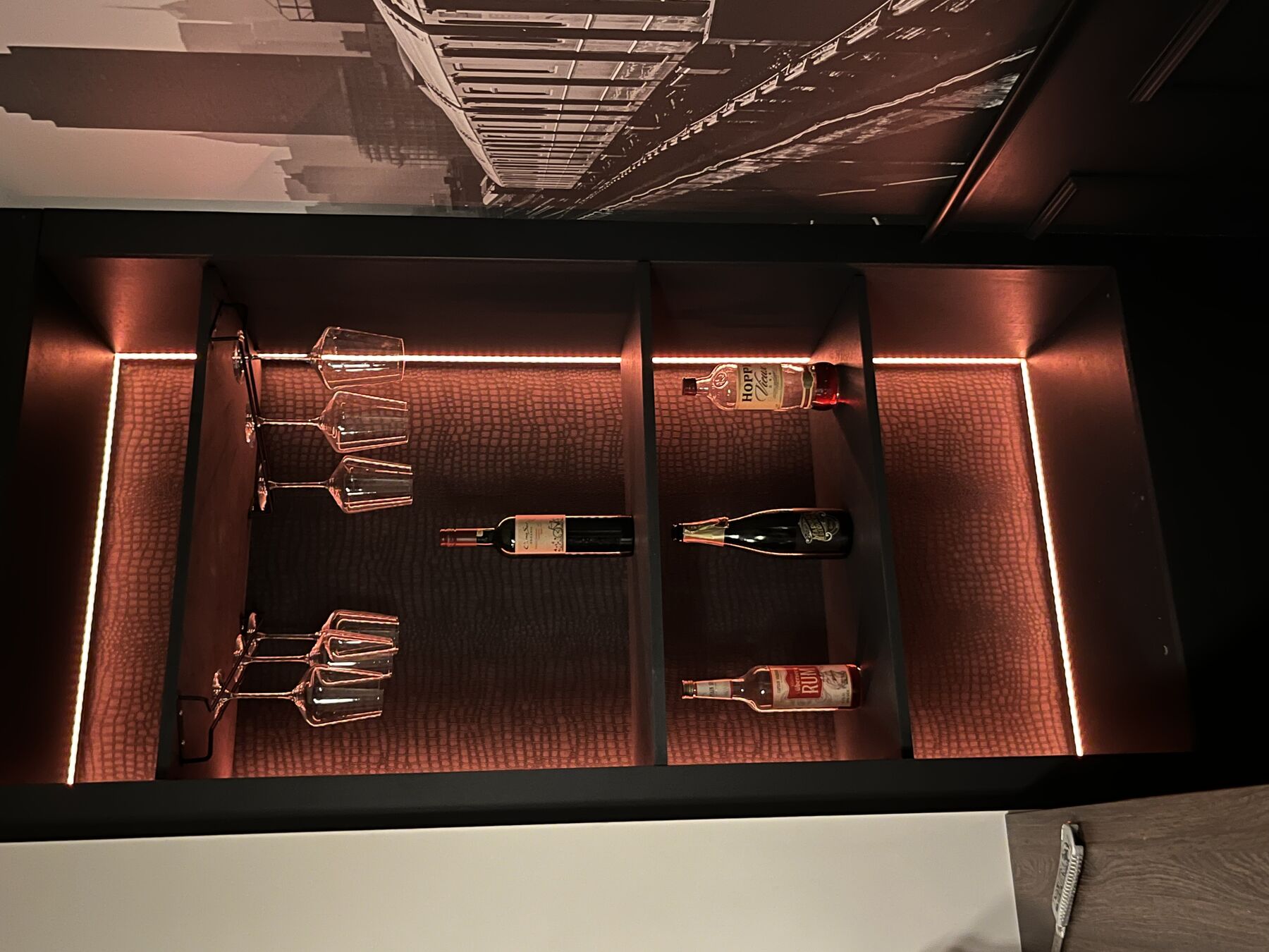 Custom wijncabinet